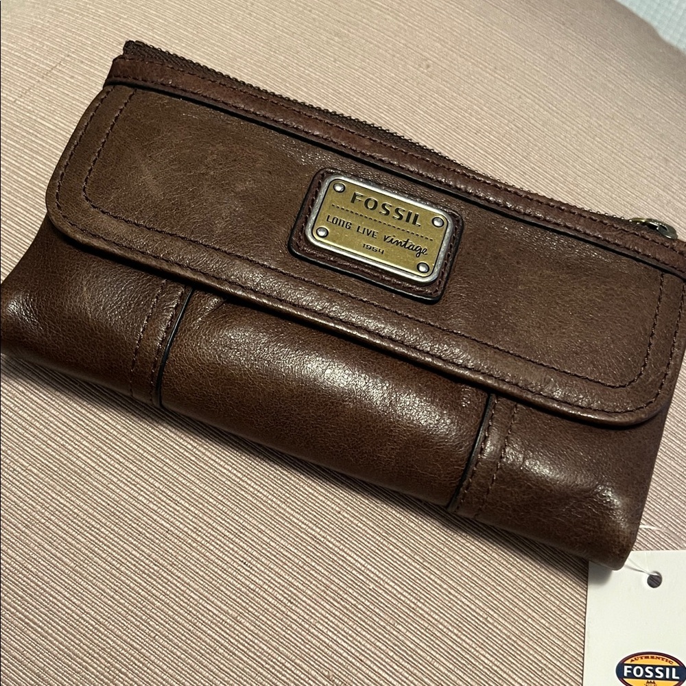 Fossil Vintage Brown Leather Clutch